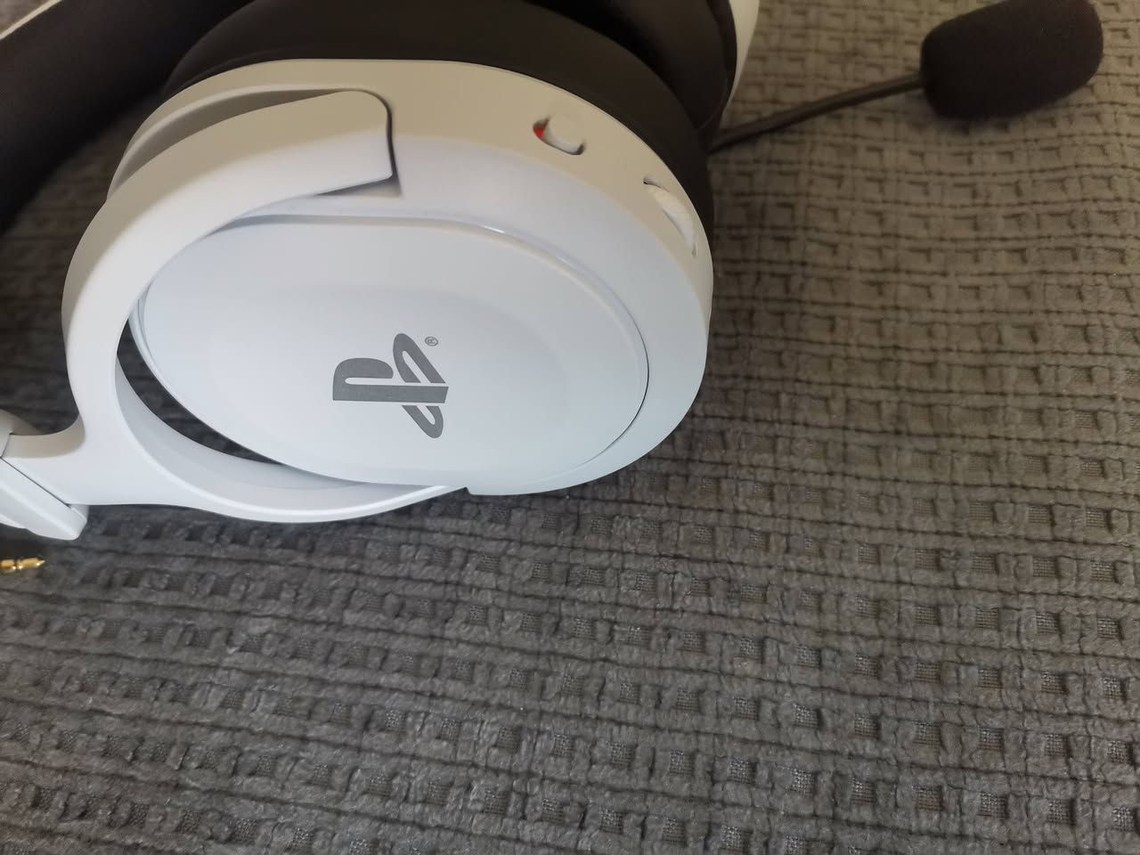 سماعة بلي
اللون ابيض
قطعه اصلي شرط الفحص والضمان
السعر ٢٠ ألف فقط
متوفر توصيل جميع المحافظات


**إذا كنت صاحب هذا الإعلان وتريد حذفه لأي سبب، رجاءا أرسل رسالة إلى الدعم الفني**