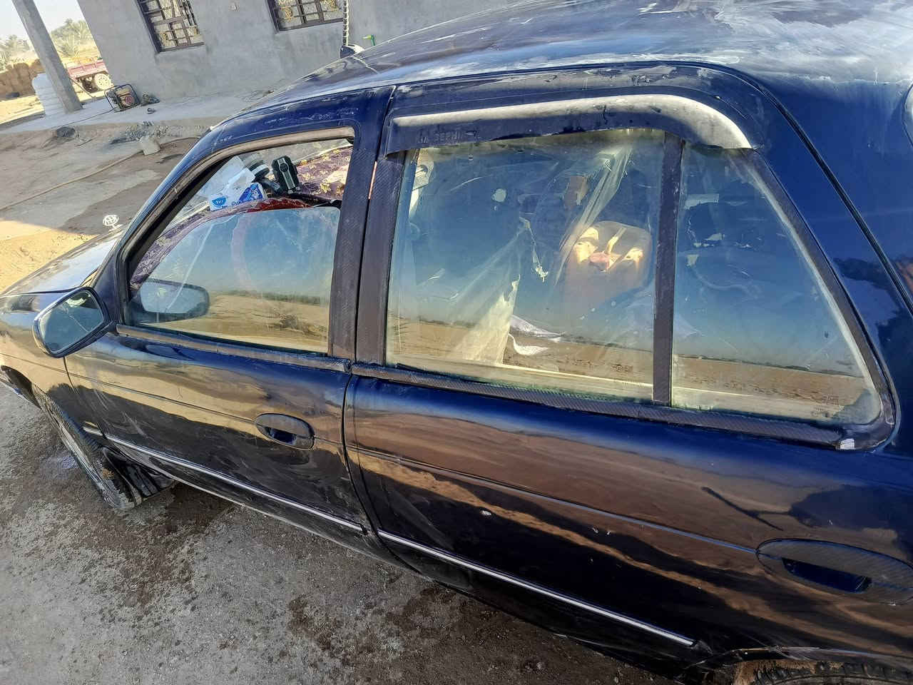 للبيع كيا سيفيا رقم بغداد تحويل مباشر سعرها 30 وبيه مجال للاستفسار ***********
