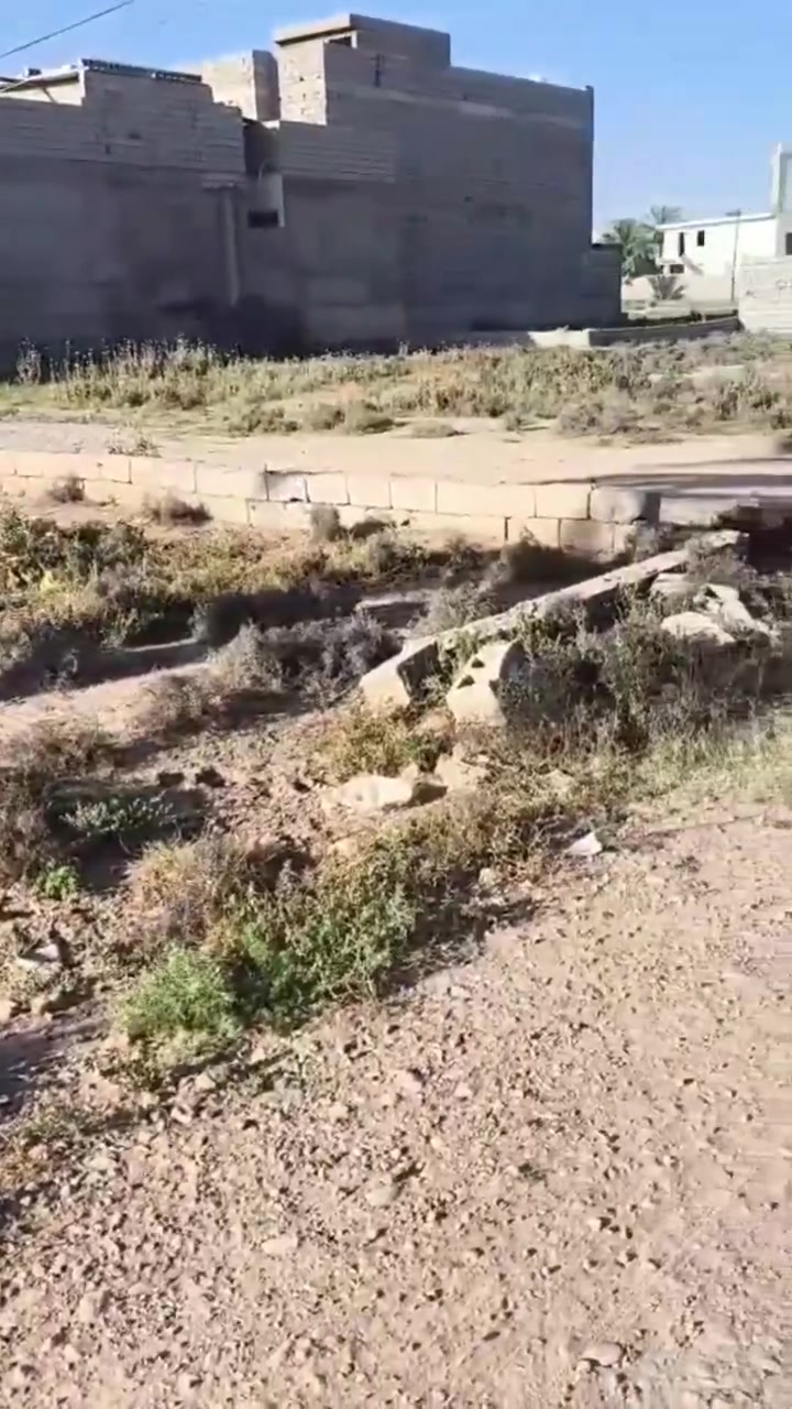 السلام عليكم ورحمة الله وبركاته
يوجد قطعه أرض للبيع المساحه 200 متر  العرض 10 / نزال 20 في منطقة ام العظام صناعه ثالثة خلف صناعة مباشرة متوفر ماء  كهرباء.  مولد   مدرسة جامع منطقه كاملة       25 مليون مبيها مجال

*********** للستفسار الاتصال على الرقم
