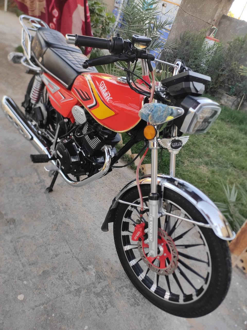 #للبيع دراجه 5 كيـر سونك موديل 25 محرك 200 € دراجه صارلهة شهرين طالعه من المعرض بعدهة جديده اوراق صولي يي نقص مابيهة مكاني بغداد نهروان السعـر 850 وبيهة مجال حك جـيه الرقم *********** واتساب
