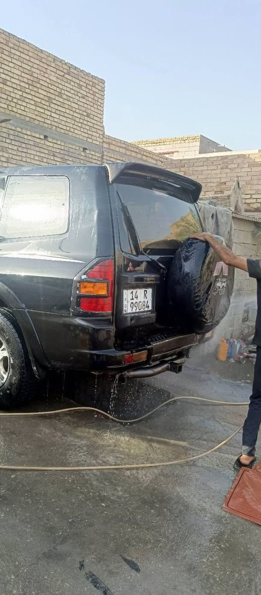 السلام عليكم
باجيرو 2002 رقم بصره بسمي  محرك 3000 فيفتي تخم تاير حداديه كهربائيات كله شغاله تبريد شغال بس كمبريسر بي صوت عوزه بس مشط ستيرن ترهم بيع ومراوس حسب القناعه مكان سياره ناصريه سوق الشيوخ ***********

