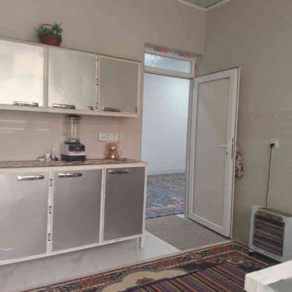 بيت للبيع توله فروش قرب صيدلية علي عسكر 160 متر البيت فول كاشي سعر 37 وبي مجال
اتصال ***********
