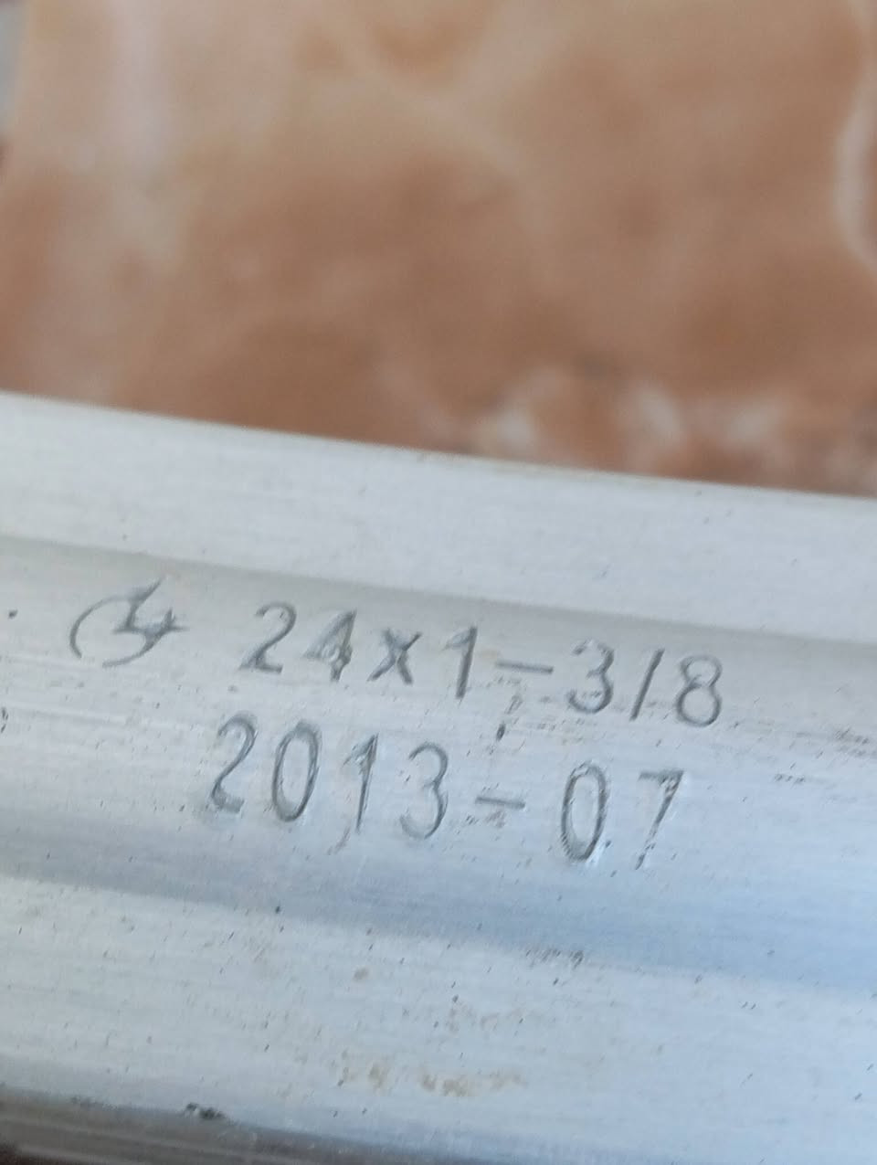 باسكيل ياباني باله حجم 24 شرط نظافه بدون اي عيب شلونه بل صوره هيج  شراي خابر وتدلل *********** واتساب او خاص
