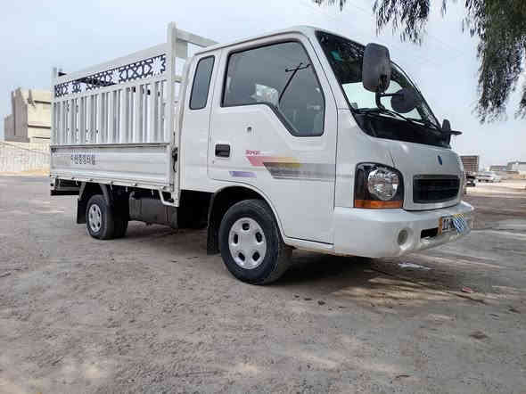 السلام عليكم للبيع كيا أم عيون موديل 2000مكفوله كفاله عامه سياره جديده عله بلاد سعر 95مكاني ديالى كنعان 
ستفسار أكثر ***********
