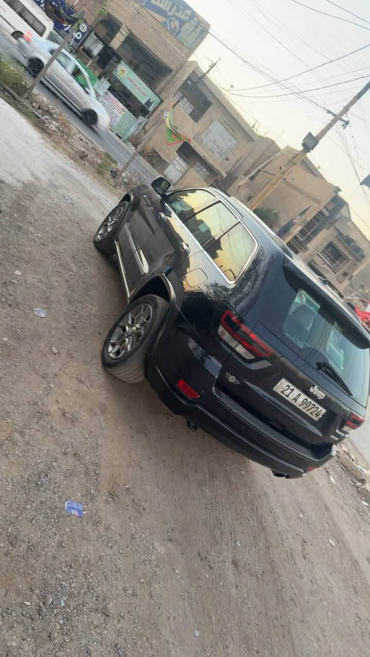 جيب كراند شيروكي خليجي لمتدد بلاص ٢٠١١ كفاله عامة من الصبغ بانورامام بصمه كشنات جلد تدفئه خزن ميموري كشنات داخل بيجي فقط بارد جاملغ نص  خلفي  رقم سليمانيه باسمي مكاني بغداد الامين الثانيه السعر 157 او مراوس حسب القناعه السياره جاهزه من تبريد من محرك من كير كفاله ***********
