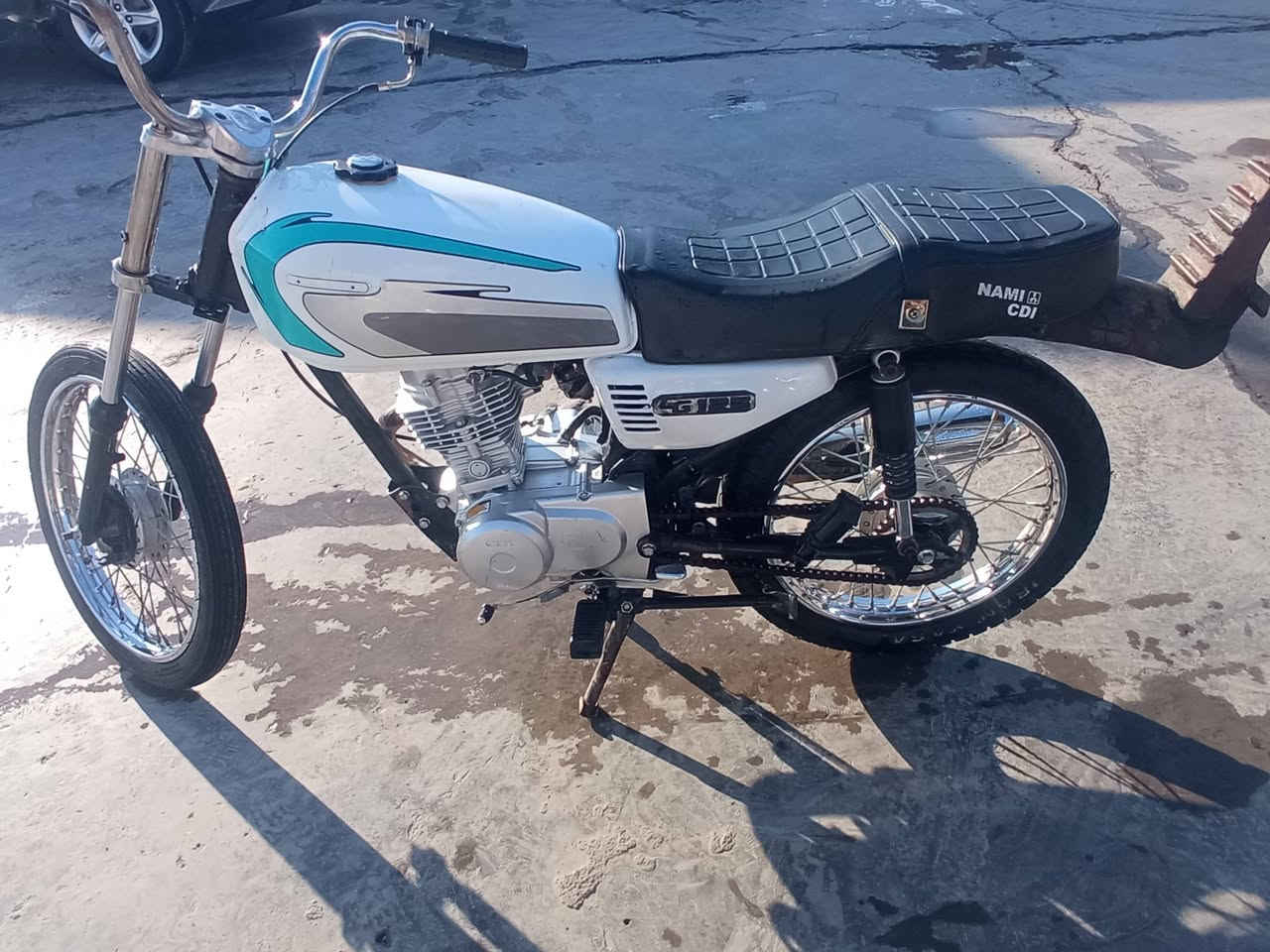 السلام عليكم دراجه نامه اصلي للبيع موديل 24 نضيفه اتصل وتتدلل ***********
