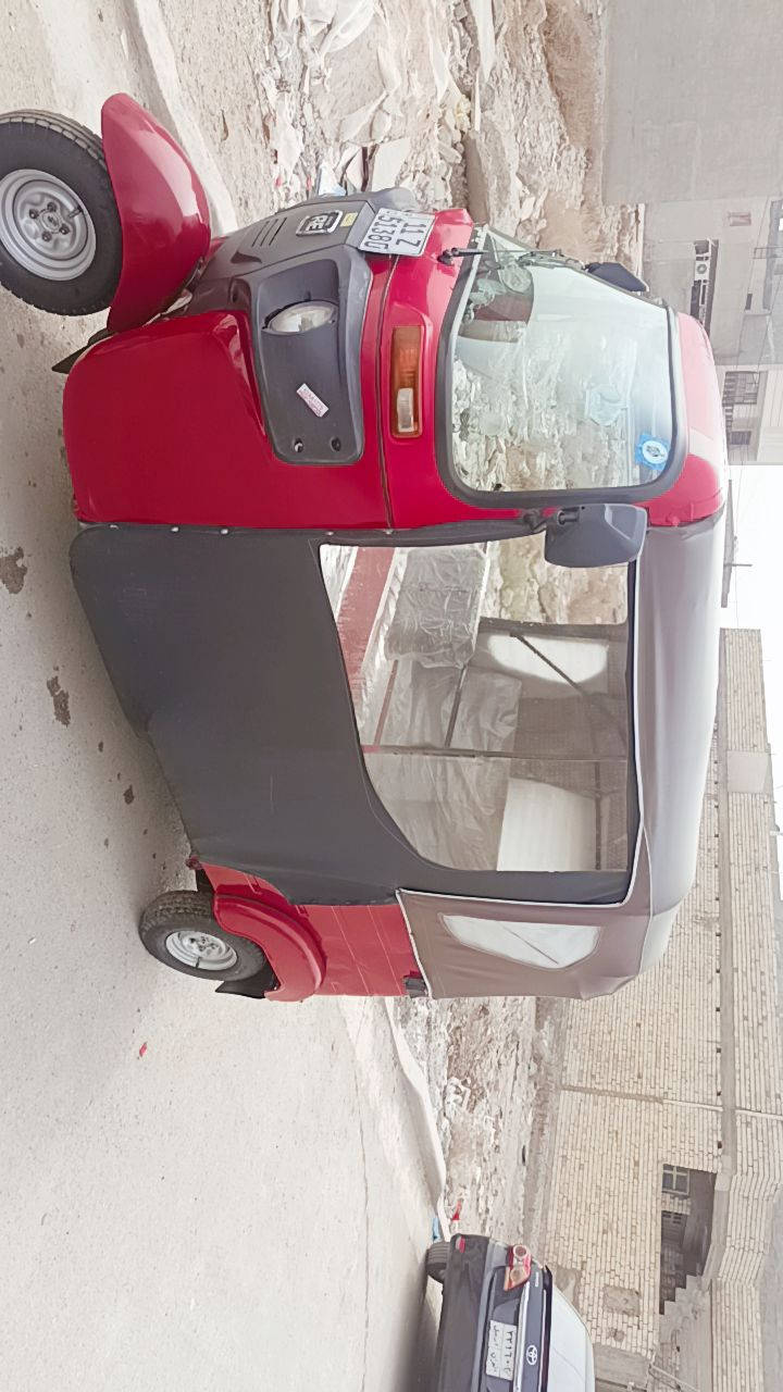 سلام عليكم تكتك 18مكينة 20 تكتك معمرة تعمير عام رقم وسنوية رقم بغداد انكليزي السعر 5500 وبيهة مجال تكتك خير من الله ما تصرف عليه ابد كلة شغال هاذة رقمي *********** مكاني بغداد تقاطع درويش
