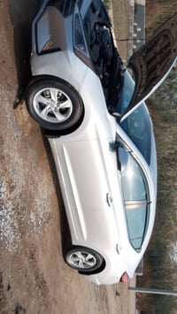 سياره لبيع النتره السياره وارد امريكي ضربه قطْعتين بنيد وجاملق والباقي...