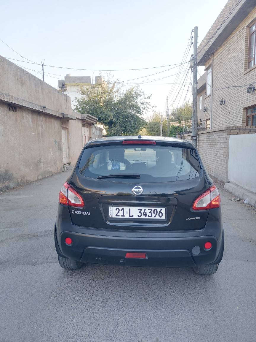 نرخی 85 وەرەقە     ***********
نیسان قاشقای 2012 گێڕعادی فول مواسفات:ABS دژەخلیسک،چوارجام کارەبا،ئاوێنەکارەبا، کوشن هیتەر،لایت ئۆتۆ،لایت عەدەسە،سوکان ڤۆلیۆم،، بیلاد شاشەو کامێرە،فڵچەئۆتۆ،لەگەڵ ئاوی فڵچە لایتەکان دەشوات،تحدید سورعە، سیستمی فول ئیکۆ،بلاجکتۆری تەم،کوشن جەک،چوار ئرباگ،یەک پارچەی بۆیاخە بەشەرتی ئەوەی ناوی نەگرتبێت ،سەنەوی تا نزیکی 2028 تازەیە و بەناوی خۆمەوەیە، کەتەلۆک دو سویچ کۆنترۆڵی شەریکەی ماوە حلبجة, السليمانية
