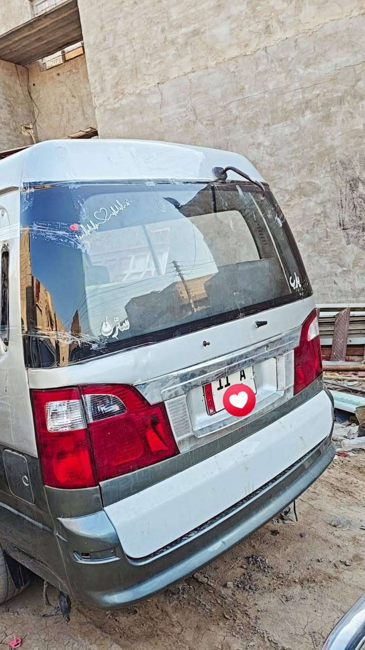 سلام عليكم فتون 2010 رقم بغداد مميز
مصبوغه جماليه سياره جديده كبل للشارع تخم تاير مكينه وكير خير من الله سياره احلا من صور وصدر جديد ومصفره هيئه ومرور تحويل ثاني ويوم 
السعر 60 
الرقم: ***********
الرقم :***********
