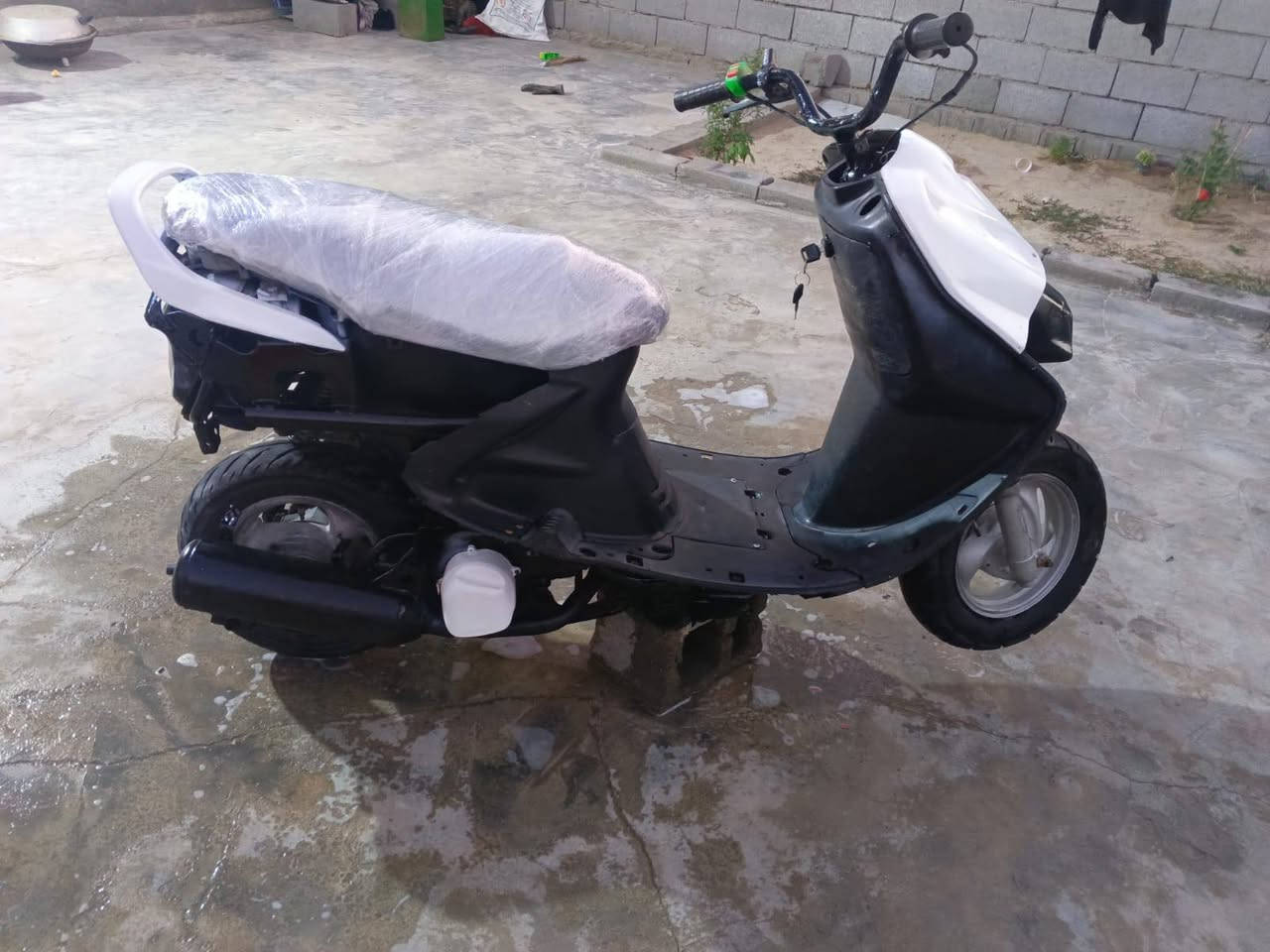 فراشه للبيع مكينه ناعمه مكاني بصره خور الزبير السعر 200 انه مكلف بل نشر هاذ رقم راعيهه وتواصل ويا / ***********
