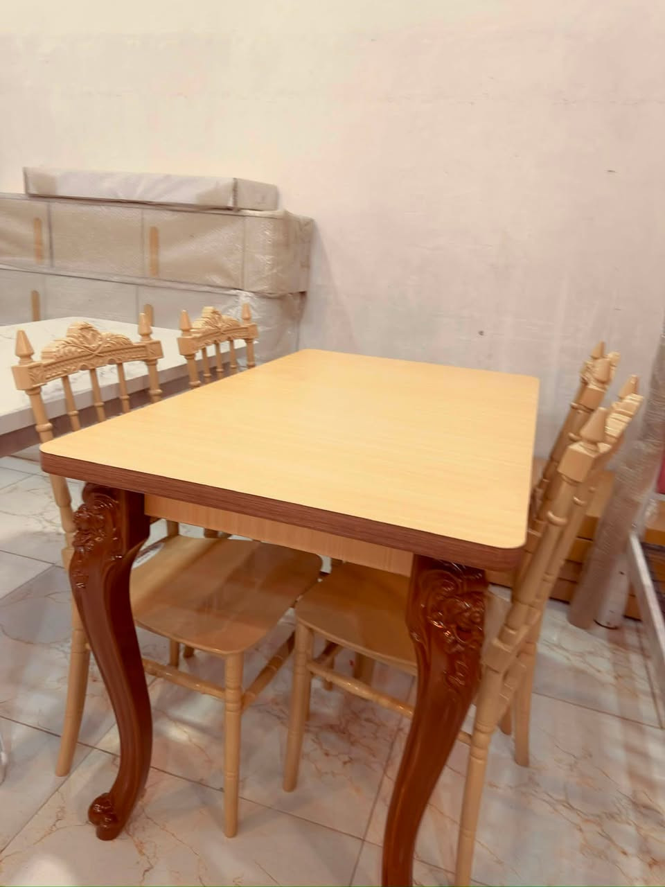 مجمع حسين الحسناوي يقدم لكم أفخم أنواع الأثاث بتصاميم عصرية حديثة وجودة عالية، مع توفر أقمشة خاولي وكتان بخامات مميزة وألوان راقية تناسب جميع الأذواق.اختار راحتك وأناقة بيتك بأسعار مناسبة، للاستفسار مراسلة الصفحة 🌹***********
ناصرية اسكان الصناعي نزلعت العمارات نهايته الشارع قرب مدرسه الكندي مجمع حسين الحسناوي
