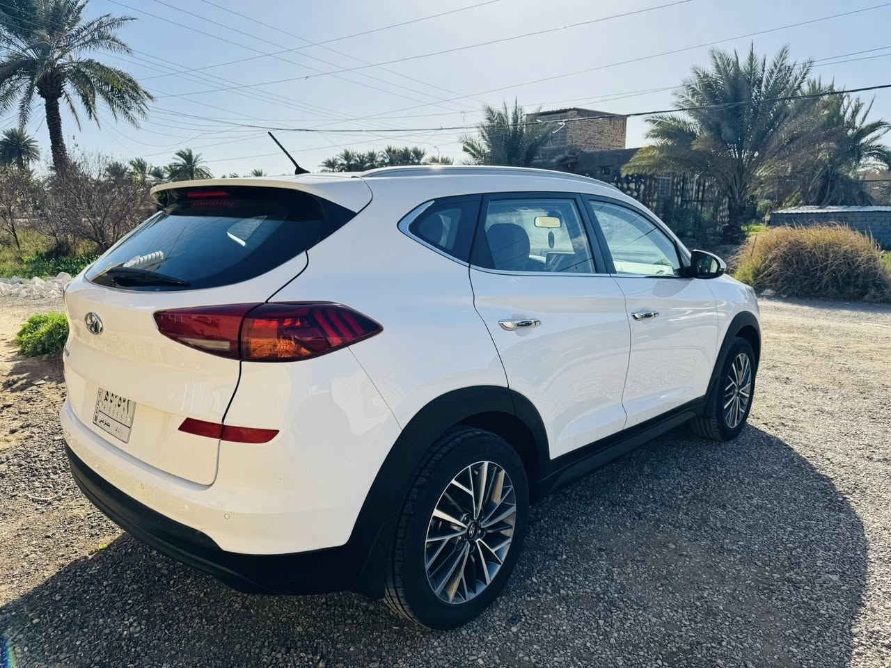 السلام عليكم للبيع توسان خليجي موديل 2019 خليجي مكفوله من الصبغ والضربه بيه شبر باب السايق بارد والباقي مكفوله فول مواصفات ماعدى الفتحه ماشيه 86الف السياره جديده ماناقصه اي شي رقم بغداد بسمي مكينه وكير حداديه مكفول السياره جديده احلى من الصوره السعر 205 وبيه مجال للاستفسار الاتصال بالرقم *********** مكانه بابل قرب سيطره الاثار
