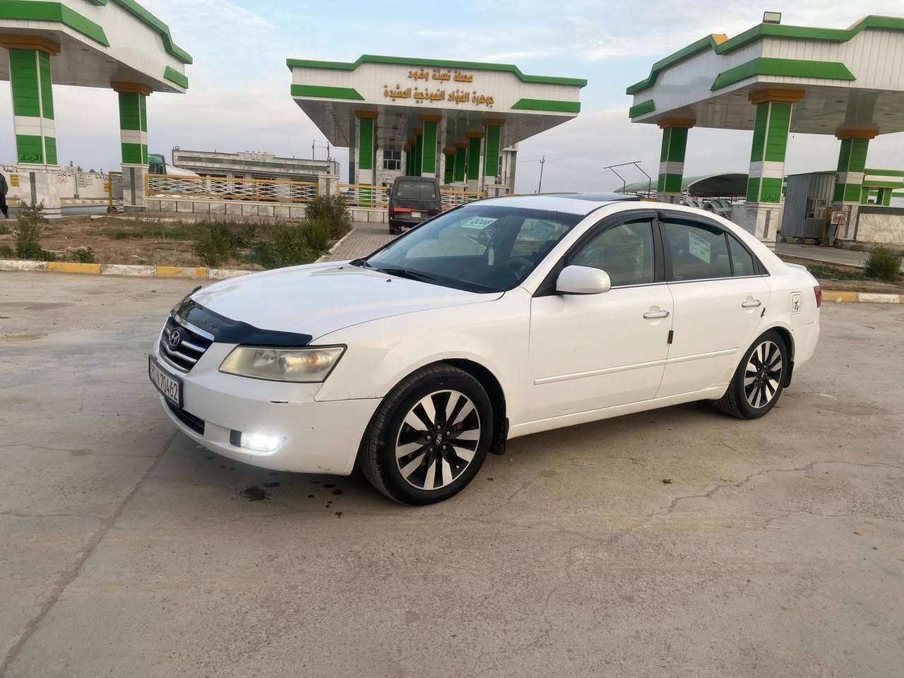 السلام عليكم سوناتا ٢٠٠٨ ليبل واحد السياره كله بدون ضرر موجود السونار بالصور السياره رقم دولي ب اسمي ثاني يوم التحويل السياره جاهزه تخم تاير صدر امامي خلفي مابيه اي نقص محرك٦ سلندر السياره بدون رواجز  للسعر اتصل ع الرقم  ***********
