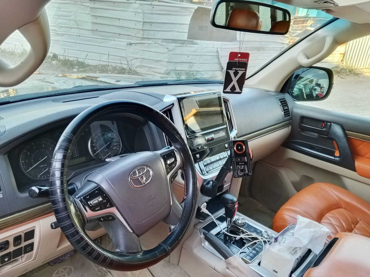 السلام عليكم لاندكروزر موديل 2013 محدث 21 عارضها بثلاثه 31 📞***********
