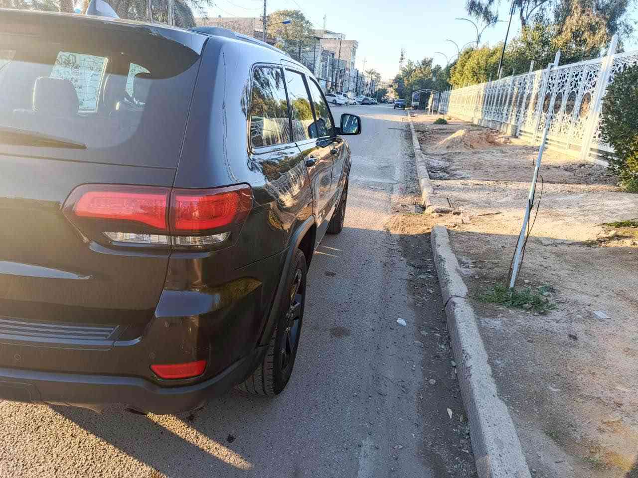 السلام عليكم 
جيب لاريدو 
وارد امريكي
موديل 2019
بلاك ادشن
اللون اسود
مكينه مبدل جديد مال 2022
صدر نص عمر 
تخم تاير

المواصفات
بصمه
كامره
شاشه جبيره
مود درايف  قياده
اشاير بالمري
محرك 3600
ويل كب 
داخل اسود ملكي
كشن السائق  كهرباء
مخارج USP
مخارج 12فولت 
جنطه كهرباء
نقطه عمياء
مرائه عاكسه للضوء
نضام منحدرات
نضام ملاحه
نضام خرائط
كار بلي 
تبريد قطعتين
وبعد بيه مواصفات اخرى

صور الحادث بالمنشور والتفاصيل كله موجوده

 جاملغ مبدل بدون صبغ باب السايق مبدل نفس اللون بغداد
 الباقي كله مكفول الشاصي مكفول

صور الحادث بالمنشور
وكل التفاصيل بالمنشور 
اتصل وتدلل
للاستفسار ***********
بيع فقط
السعر 20000$
الموقع بغداد بغداد, العراق
