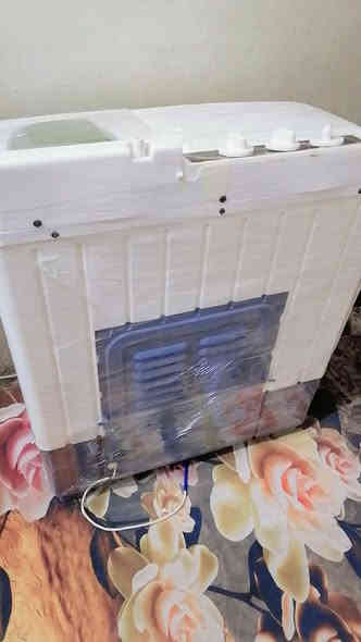 غساله للبيع نوع (برفاب )  كفر قوي كلش حجم وسط  شرط غسل تنشيف نظيفه كلش كما موضح بالصور اي نقص مابيه شرط الفحص  سعر 115الف توصيل مجاني داخل الناصريه فقط مكلف بلنشر *********** يريده يتصل عل رقم او يعلق
