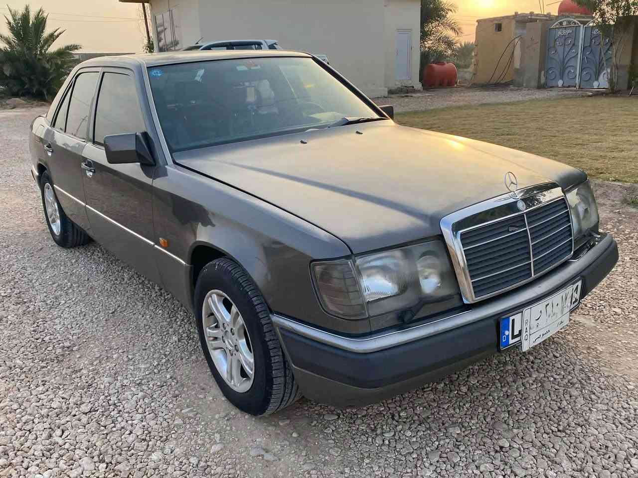 السلام عليكم….

مارسيدس 1991 (بلادي) بيبي شبح

رقم بغداد  بأسمي محرك 3000 بلادي وارد ياباني 

بدون صبغ ,كشنات جلد طبيعي ، فتحه سقف ،ماسحات لايت ، اربع اضويه بوب ، سنتر لوك بصمه السياره بلادية كلشي بيها شغال من الاخير فول عدا البصمه …

السعر 80$ وبيها مجال

العنوان بابل/الحلة

موبايل***********  (يوجد واتساب) حلة, بابل
