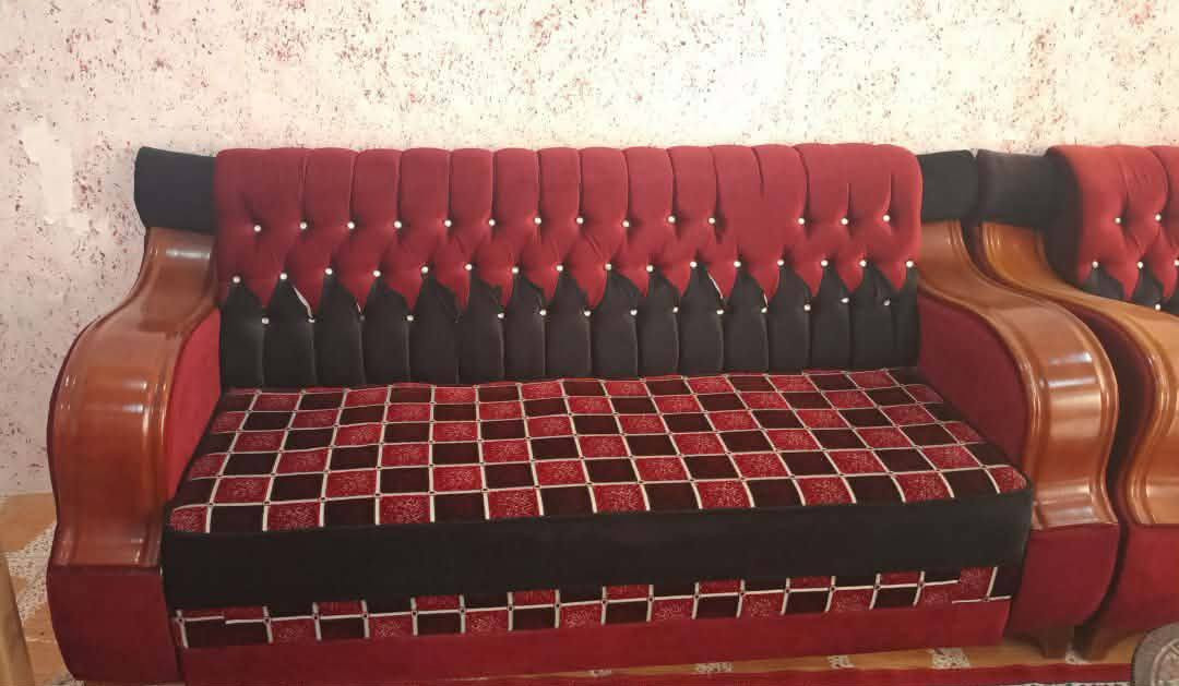 التخم ٢ كراسي او اثنين كبار قنفات او وحده ستوته ضرر بسيط جهه وحده نازله ١٢٥ مكانه بهرز


**إذا كنت صاحب هذا الإعلان وتريد حذفه لأي سبب، رجاءا أرسل رسالة إلى الدعم الفني**