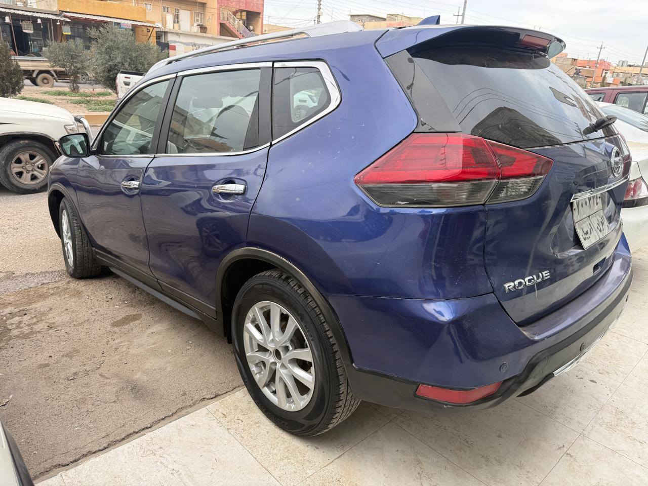 نيسان رؤك موديل2019 sv بينج بارجةى صبوغة لةگةل نيوسقف گيرو مةكينةو تةبريد و تقةو رةقة بةشةرت بى شانسى بشت و بيشى نيتى بةردى گزؤزى بةشةرت 27$خةرامةى لةسةرة سحر105$كةميك مجال*********** أربيل, العراق
