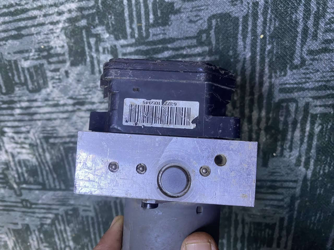 ‏سلام عليكم ABS مال فورتي أو انتره شغال وعل فحص جبته وما شديته  مكاني بغداد بل معامل بالعماري *********** والي موشراي لا يكسر سعر 125وبي مجال قليل عل فحص
