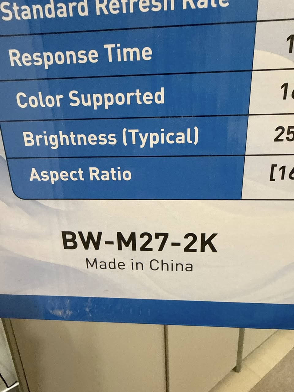 شاشتين ٢٧ للبيع
الاولى GameOn

📺 GOPS27180IPS Monitor Specifications
 • Screen Size: 27 inches
 • Panel Type: IPS
 • Resolution: 1920 × 1080 (Full HD)
 • Refresh Rate: 180Hz
 • Response Time: 1ms (MPRT)
 • Aspect Ratio: 16:9
 • Brightness: ~250–300 nits
 • Contrast Ratio: 1000:1 (typical IPS)
 • Viewing Angle: 178° (H/V)
 • Adaptive Sync: Supports FreeSync / G-Sync compatible
 • Ports (usually):
 • 1× DisplayPort
 • 1–2× HDMI
 • Audio Out (3.5mm)
 • Mounting: VESA mount compatible (usually 100×100mm)
مستعمله فتره قليله 
سعرها ١٧٥ الف
———————————————
الثانيه BlackWolf

📺 BW-M27-2K – 165Hz Specifications
 • Screen Size: 27 inches
 • Resolution: 2560 × 1440 (2K / QHD)
 • Panel Type: IPS
 • Refresh Rate: 165Hz
 • Response Time: 1ms
 • Aspect Ratio: 16:9
 • Brightness (Typical): ~250–300 nits
 • Contrast Ratio: 1000:1
 • Viewing Angle: 178° (H/V)
 • Color Support: 16.7 Million Colors
 • Adaptive Sync: FreeSync (G-Sync compatible in most cases)
 • Ports:
 • DisplayPort
 • HDMI
 • 3.5mm Audio Out
 • VESA Mount: 100×100mm
سعرها ١٦٠ الف
والحامله مال شاشات ثنين سعرها ٤٥ الف
كلهن سوه سعرهن ٣٥٠ الف


**إذا كنت صاحب هذا الإعلان وتريد حذفه لأي سبب، رجاءا أرسل رسالة إلى الدعم الفني**