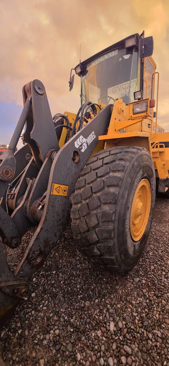 للبيع - بۆ فرۆشتن  دخول جدید بصرا
———————
شفل : VOLVO
حجم : L90C
—————————
بۆ زانیاری زیاتر پەیوەندی بکەن بەم ژمارە تەلەفۆنە 

***********
***********
