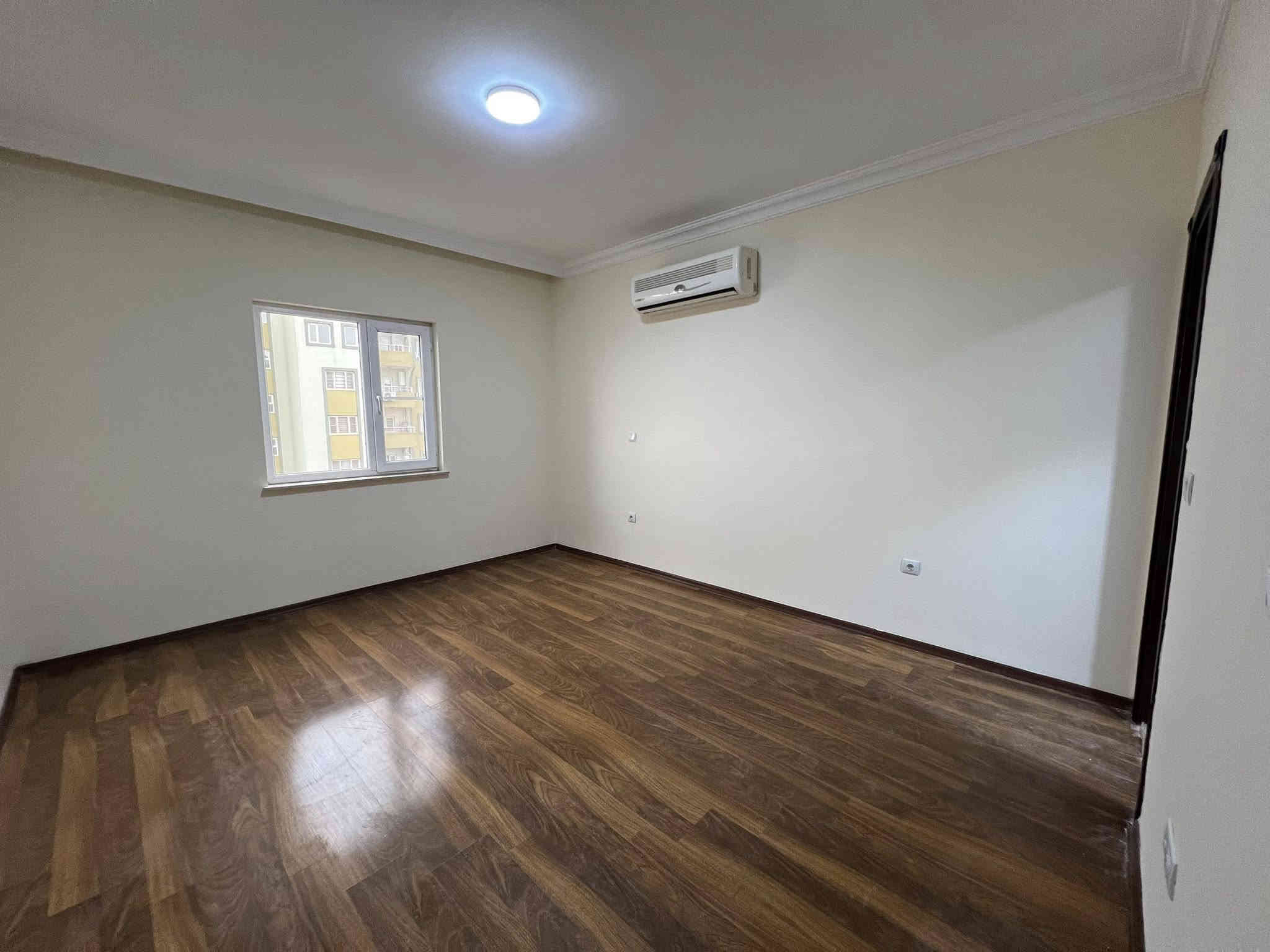 شقة للبيع في مجمع افرو ستي-دهوك
عمارة:
‏‎المساحة ١٨٦
غورقة :٣+1 
واجهة جنوب غرب
 . --
‏‎اذا كنت ترغب في شراء شقة او بيعه يمكنكم التواصل معنا
‏Tell-0750 147 2738
Tell-0750 309 7898
‏whatsapp
Viber
‏‎شقه بو فروتنى ل پروژى افروستي -دهوك
‏‎بالگه ها:
‏‎روبه رئ ١٨٦
ژور:٣+1
ئاراسته. --
ئەگەر تە حه ز هه بيت ملكه كى بكرى يان بڤروشى  ‌‏پەيوەندێ بمە بکە
‏ Tell-0750 147 2738
Tell-0750 309 7898

‏/whatsapp/‎
Viber
