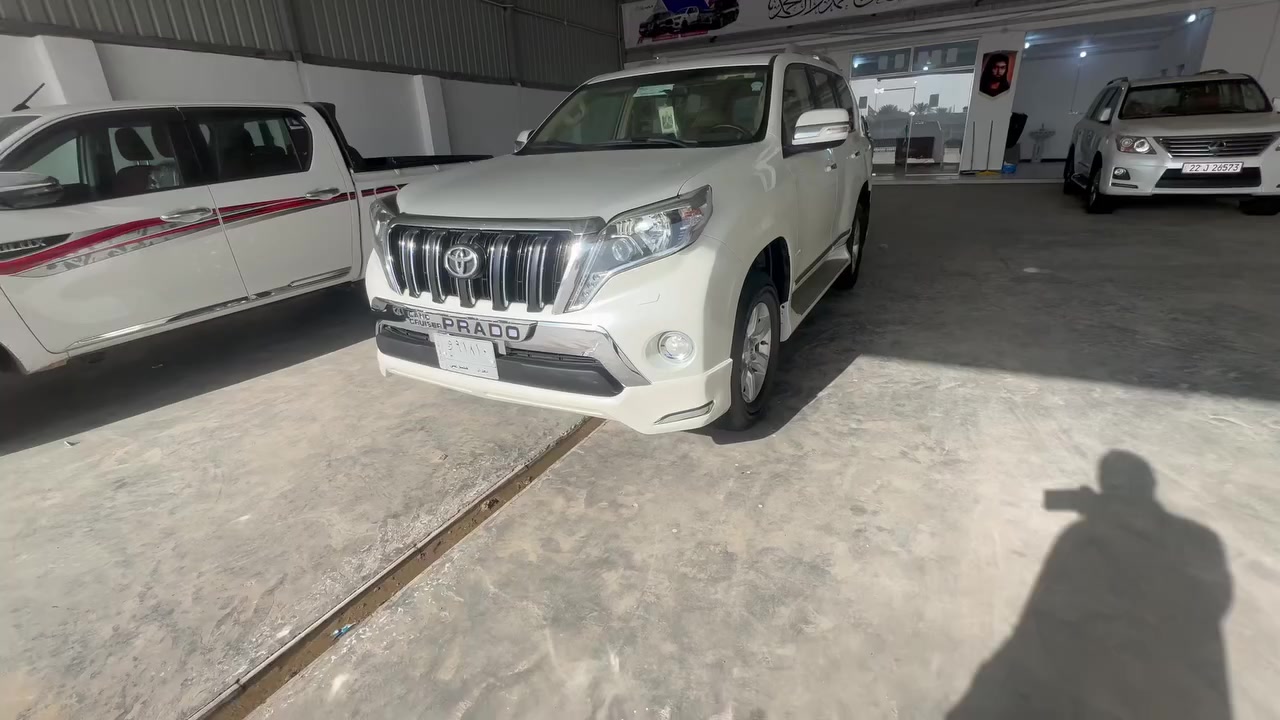 سلام عليكم للبيع برادو موديل ١٤
سيارة جديدة 

رقم بغداد 

فول موصفات 

محرك ٤

كشنات جلد

لايت اسود 

زراك لايت

فول 

بصمه

ماشيه ١٨٠

***********
