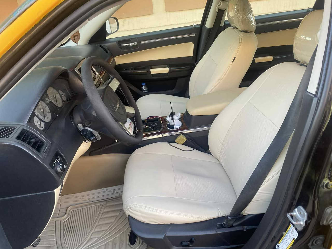 اوباما2010 خط بغداد كركوك
سياره كير محرك شرط
صدر امامي خلفي اكسل جديد
دوشمه داخل جديد
مشروع وطني رقم نينوى
خط وبحث مصفر 
مابيه برغي نقص تاخذه وتتوكل للشغل
سعره125وبيه مجال مكان سياره كركوك
ملاحضأ اني مكلف بالنشرللاستفسار اكثر
اتصل على راعيه

0 770 400 3191‬
