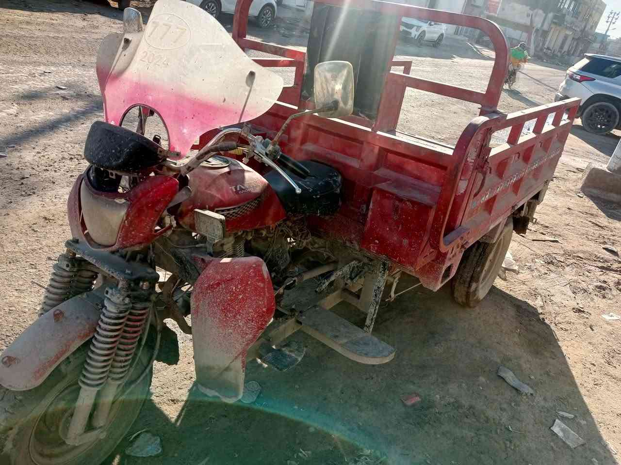 ستوته للبيع مديل 15 اوراق كهربيات شغاله مجفته توه خياس مابيها قطره جديده بدي جبير سعر مليون 800 مع مجال قضاء المدينه ***********
