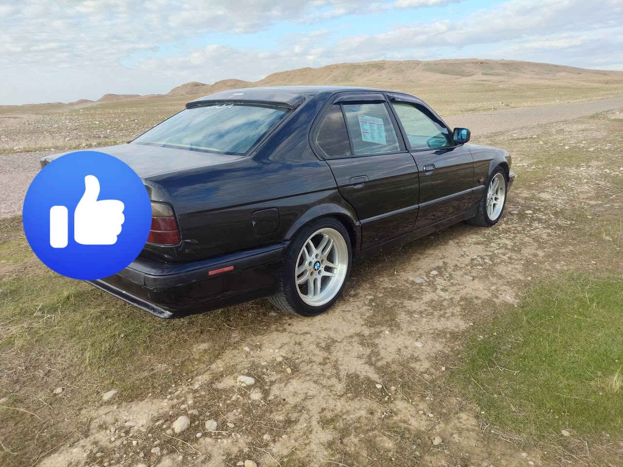 حجم 525مكينه 525 
مو ديل 93گير اوتوماتيك  تبريد تدفئه شغال صدر حداديه كله بشرط  سياره خير من الله كله بشرط سقف سلايت رقم اربيل هزه سنوي جديد لحد 2031بشرط تحويل وكاله عامه كله بشرط سياره خير من الله سعره 55بيه  مجال مكان سياره ديالي لاستفسار أكثر اتصال علا رقم ***********
