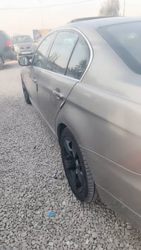 e90 2009 فول مواصفات بصمه فتحه كشن كهرباء السياره متعوب عليها مصبوغه ج...