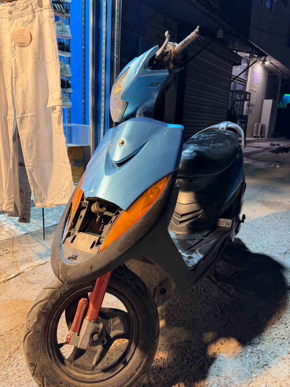 السلام عليكم 
دراجه ماكس للبيع بيها نواقص بسيطة
مكينة جديده 
السعر 400 وبيها مجال 
*********** بغداد, العراق
