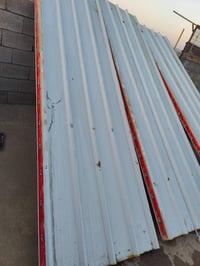 متاح 3 قطع سندويج بنل طول القطعة 4 امتار مستعمل شي قليل مكاني موصل  سع...