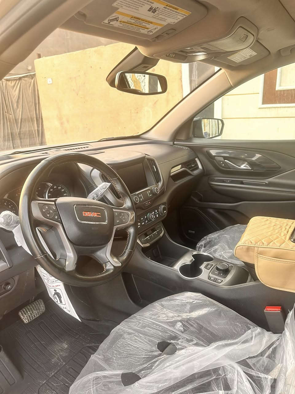 𝐆𝐌𝐂 𝐓𝐄𝐑𝐑𝐀𝐈𝐀 -2023- AT4

‎جي ام سي تيران AT4 موديل : 2023

‎اللوان : صحراوي مميز. 
  KMعداد المسافة : 55 الف

‎حجم المحرك : 1.5L TURBO (4،سلندر)

ملاحظة: رقم الشاصي 
3GKALYEG4PL143003
ايرباك فقط دركة 
حرة مشروع وطني رقم بغداد تحويل ثاني يوم

‎المصفات : AT4
 
‎فول فول مواصفات 𝟏/𝟏

‎داخل اسود جلد
‎فتحة سقف بانورما
‎داتــــاشــــو
‎شـــاشـــة الكتـــرونـــي 
‎بصمة تشغيل
‎ابواب بصمة
‎تشغيل عن بعد (𝐑𝐄𝐌𝐎𝐓𝐄 𝐒𝐓𝐀𝐑𝐓)
‎شحن وايـــر لـــيس 
‎شاشة دشبول ديجيتال
‎سستم سماعات (𝐁𝐎𝐒𝐄)
‎كامـــيرا
‎هاند بريك بصمة
‎اوتو هولد (𝐀𝐔𝐓𝐎 𝐇𝐎𝐋𝐃)
‎اوتو ستارت (𝐀𝐔𝐓𝐎 𝐒𝐓𝐀𝐑𝐃)
‎اوتو ستوب (𝐀𝐔𝐓𝐎 𝐒𝐓𝐎𝐏)
‎رادار°𝟑𝟔𝟎
‎رادار امامي (تحديد مسار)
‎رادار جانبي  (نقاط عمياء)
‎رادار خلفي (التحذير من الاصطدام)
‎حساسات°𝟑𝟔𝟎
‎حساسات امامي
‎حساسات جانبي 
‎حساسات خلفي 
‎نظام : 𝐄𝐂𝐎
‎نظام : 𝐍𝐎𝐑𝐌𝐀𝐋
‎نظام : 𝐒𝐏𝐎𝐑𝐓
‎كشنات جلد 
‎كشنات كهربائي
‎كشنات خزن+ميموري 
‎كشنات هيتر
‎تحكمات استيرن 
‎استيرن هيتر
‎تبريد مركزي 
‎فورويل (𝐀𝐖𝐃)
‎لايتات 𝐋𝐄𝐃 ليد عدسة زينون بيلادي
‎بيلاجكتور 𝐋𝐄𝐃 ليد بيلادي
‎بكلايتات 𝐋𝐄𝐃 ليد بيلادي
‎ويل كروم

‎وبعد هواية مواصفات …

‎‏ ‎تفاصيل اكثر الاتصال علی ارقام التاليه 

‎‏ WhatsApp 
غير متواجد بالفيس🤍
☎️***********

‎عنوان📍البصرة
