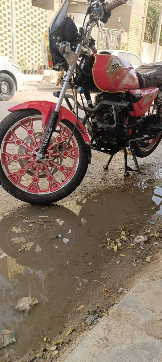 دراجه أن ماكس 
موديل 26 
مرقمه
 صارلها 3 اشهر طالعه من الوكيل 
ماشيه 700 كيلو 
محرك 200 cc


**إذا كنت صاحب هذا الإعلان وتريد حذفه لأي سبب، رجاءا أرسل رسالة إلى الدعم الفني**