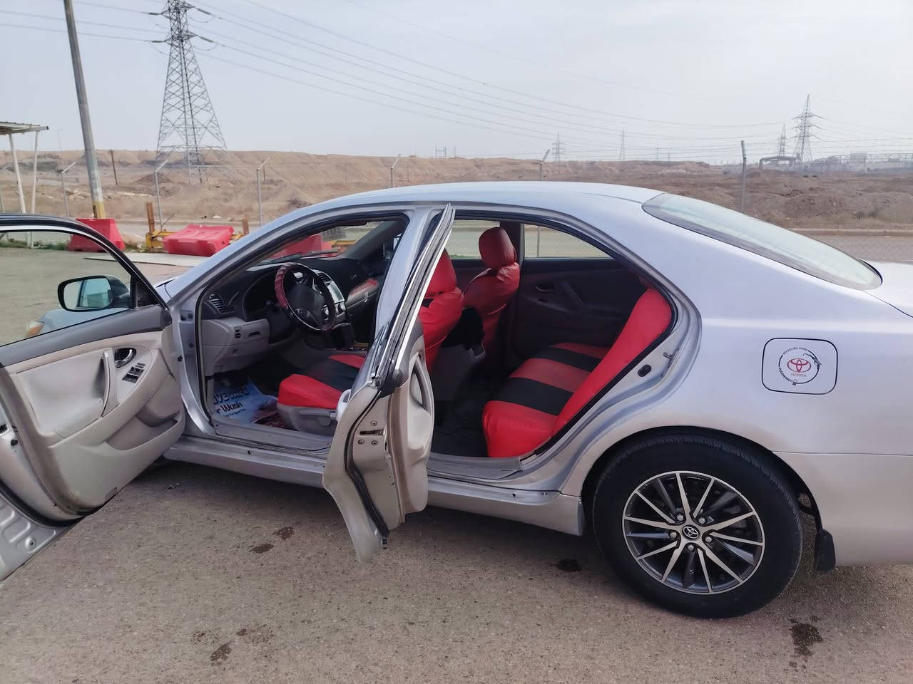 سلام عليكم كامري موديل 2008 محرك 2400مكفول فول الفول رقم بغداد سعرها 85 رقم ***********
