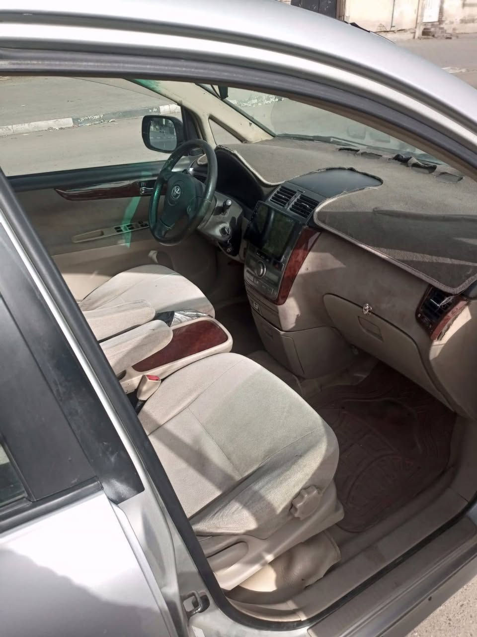 سلام عليكم سياره ابصم مديل 2003 اس تويل   رقم بصرة كفاله من ضربه وكصه وكلبه وعيب شرعي مكينه كير حداديه تخم تاير تبريد ثلاته قطع سيارة جاهزه سعر 105 مكانه *********** البصرة, العراق
