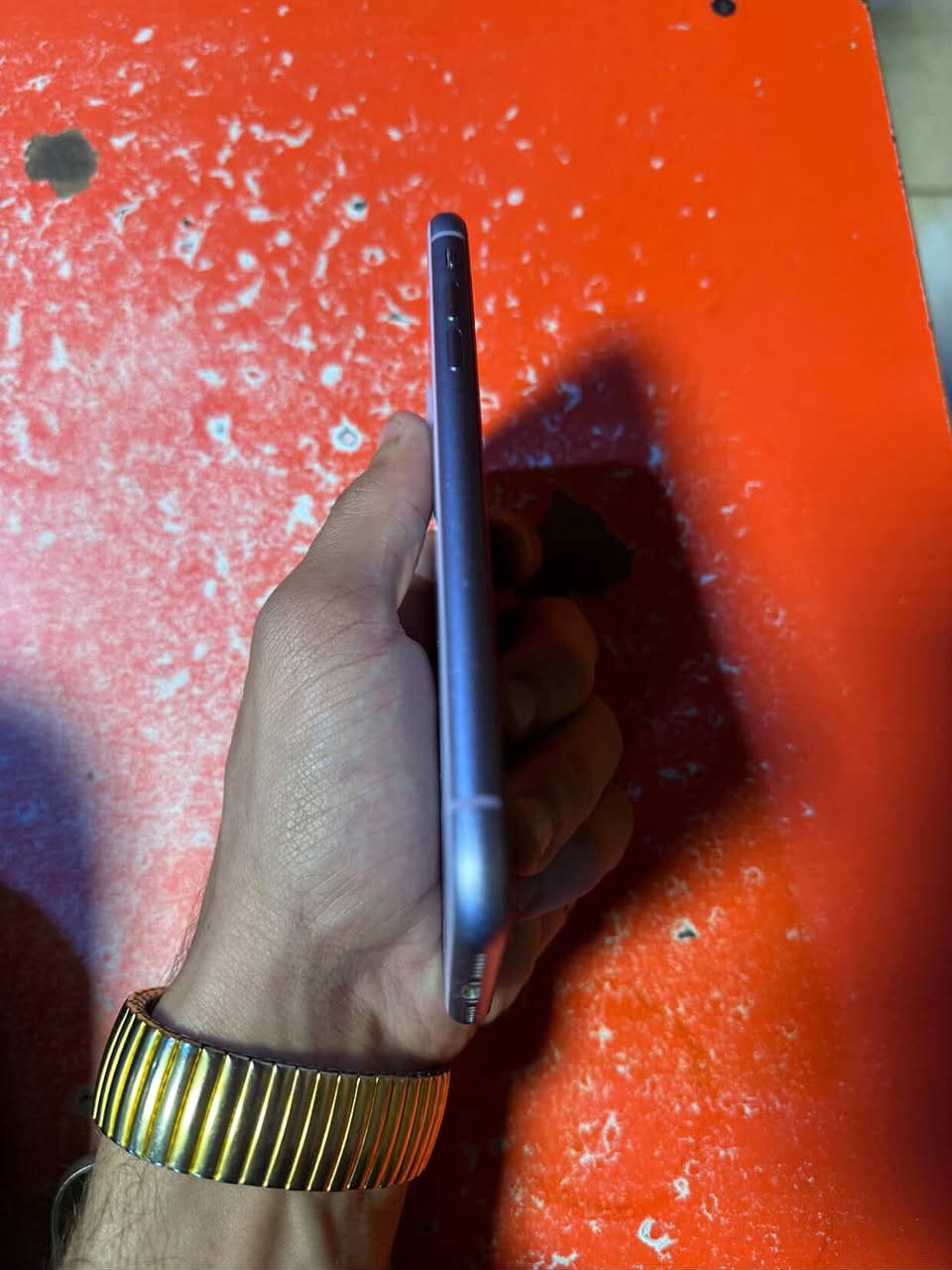 آيفون 11 عربي ماستر شرق اوسط مكفول كامل وتر بروف ممفتوح ابد لون بنفسجي مميز ذاكره 128 فقط بطاريه تقرء باقي الجهاز كل مكفول زلغ واحد مابي سعر الجهاز 250 وبي مجال بسيط العنوان بغداد المنصور رقم تلفون *********** وبي واتساب
