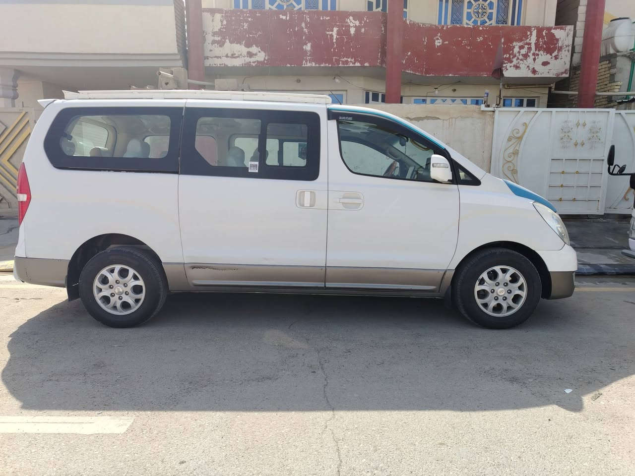 ستاركس 14 للبيع بيه جاملغ امامي مبدل و باب سايق صبغ بدون دواخل السعر 160 وبيه مجال الموبايل *********** ترهم مراوس لموديل تسعه
