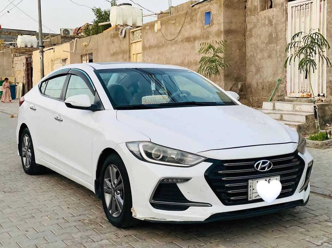سلام عليكم
للبيع النترا 2018سوبر فول مواصفات عده البصمه
محرك 2000دوش 3انضمة قياده ماشية 160فقط
سياره جديده ومرتبه ماتعبانه سياره بيه بارد بل جاملغ الخلفي  جهة سايق وبارد حك شبر بلبنيد غير هاي سياره مابيه، رقم نجف بأسمي تحويل ثاني يوم،
السعر 140وبيه  مجال  المكان النجف الاشرف 
رقم للاستفسار ***********فقط اتصال

