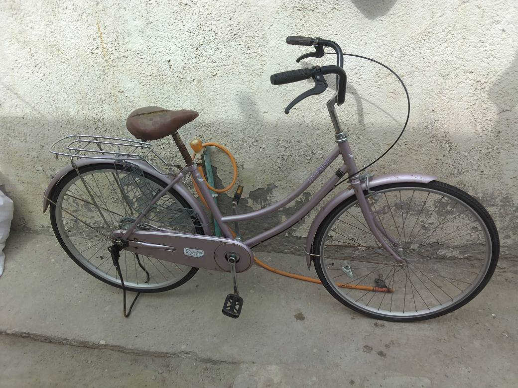 السلام عليكم 
بايسكل حجم 26 للبيع 
بـ70 الف فقط 
جلدة التاير الخلفي تعبانة شوي 
والسرج كذلك واضح بالصور
اما الباقي كلشي بحالة ممتازة 

المكان ذي قار الرفاعي 
بي مجال بسيط الرفاعي, ذي قار


**إذا كنت صاحب هذا الإعلان وتريد حذفه لأي سبب، رجاءا أرسل رسالة إلى الدعم الفني**