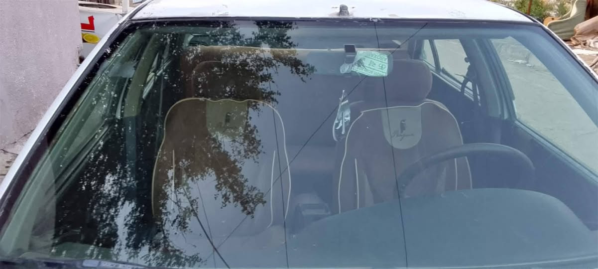 السلام عليكم بيجوروى موديل 9رقم قادسيه سنويه ساقطه بل19 تحويل مباشر تبريد شغال محرك جديد اكسل جديد باتري كوري جديد حداديه حلوه داخلها حلو كير ثاني يفلت مماثر السعر 15عنواني مستعجل على فلوس اقصاد مابيع واني بخدمتكم وبيها مجال عنواني بغداد ***********واتساب فقط
