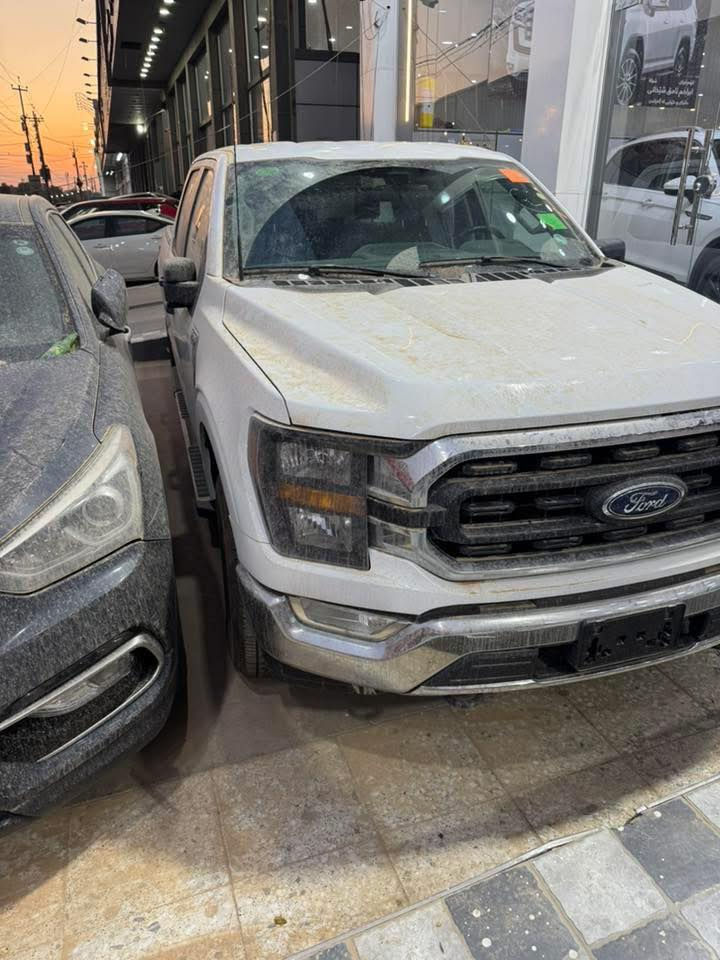 السلام عليكم. 
فورد F150 
موديل 2023
مكينه 3500 تيربو V6
مواصفات XLT
رادار امامي
 تحديد مسار
قياده ذاتيه
حساس خلفي 
كامره خلفيه
كير 10 نمره تعليك
كشن مخمل
السياره ماشيه 41 الف كيلوًمتر
رقم اربيل بسمي 
جاهزه مابيها اي نقص 
صور حادث ورقم شاصي و سنوار بالمنشور موجوده
السياره موجوده بغداد الدوره 
للاتصال ***********
السعر 30$ الف وبيها مجال
