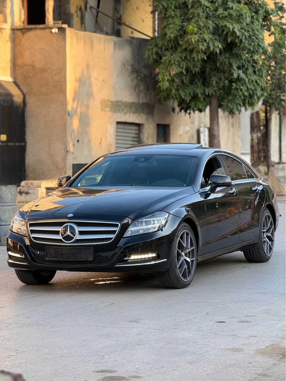 MERCEDES CLS 350 AMG
MODEL:2015
Motera w vtesa topp
Mekanika wla 8alta
Bi2a Original
0 FAULTS✅
0 ACCIDENTS✅
START BUTTON
CAMERA ON R
AC🥶❄️
ODO:100,000 alf🔥
PRICE:15,500$🔥🔥
📞81/615/449📞
Mwjude beirut ein lromene الشياح, بعبدا


**إذا كنت صاحب هذا الإعلان وتريد حذفه لأي سبب، رجاءا أرسل رسالة إلى الدعم الفني**