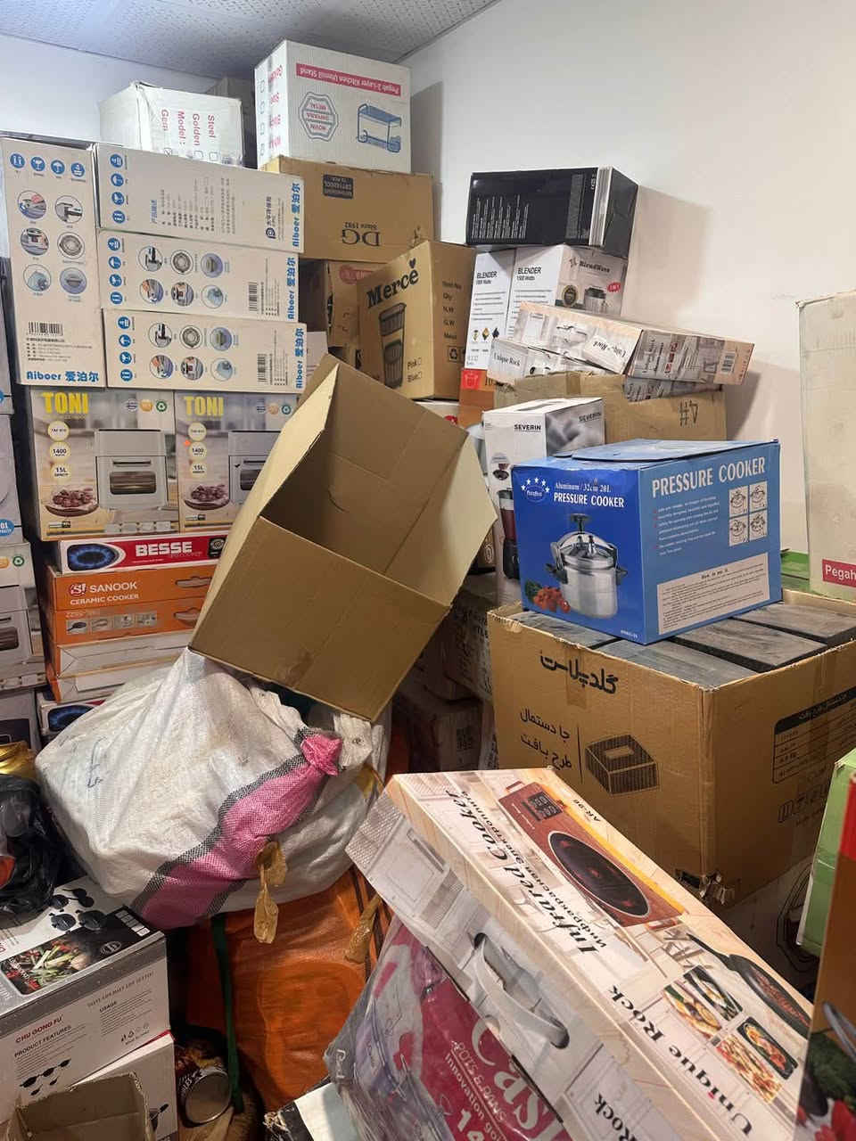 سلام عليكم غراض منزليه تكلفتهن 53 مليون بيهن حمل فوزه غراض كله غاليه ابيعهن ٢٢مليون بيع مستعجل النجف حي القدسيه الاستفسار ***********
