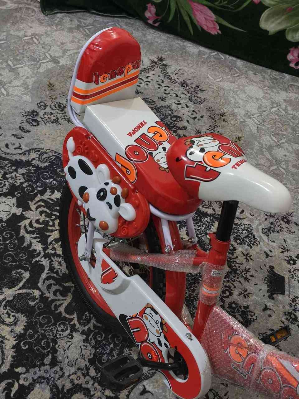 سلام عليكم للبيع بايسكل اطفال 
بايسكل اطفال (دراجة هوائية) جديدة من شركة Tenopa

الحجم : 12
الحالة : جديد غير مستعمل
السعر : 75 الف

متوفر توصيل داخل العمارة عمارة, ميسان


**إذا كنت صاحب هذا الإعلان وتريد حذفه لأي سبب، رجاءا أرسل رسالة إلى الدعم الفني**