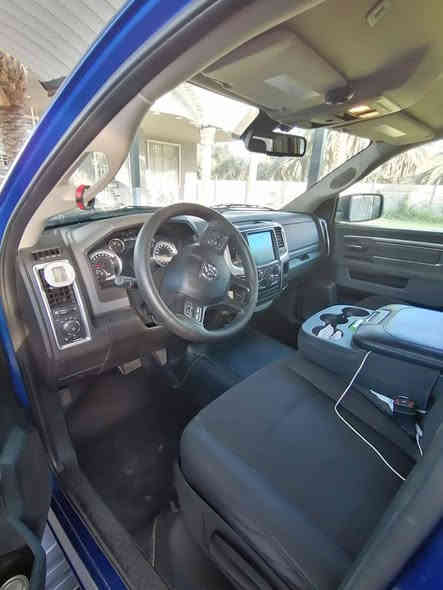 السلام عليكم دوج رام 2019 للبيع سياره جديده الضرر موضح بالصوره يعني كلين السعر 190 اي استفسار هذا رقمي ***********
