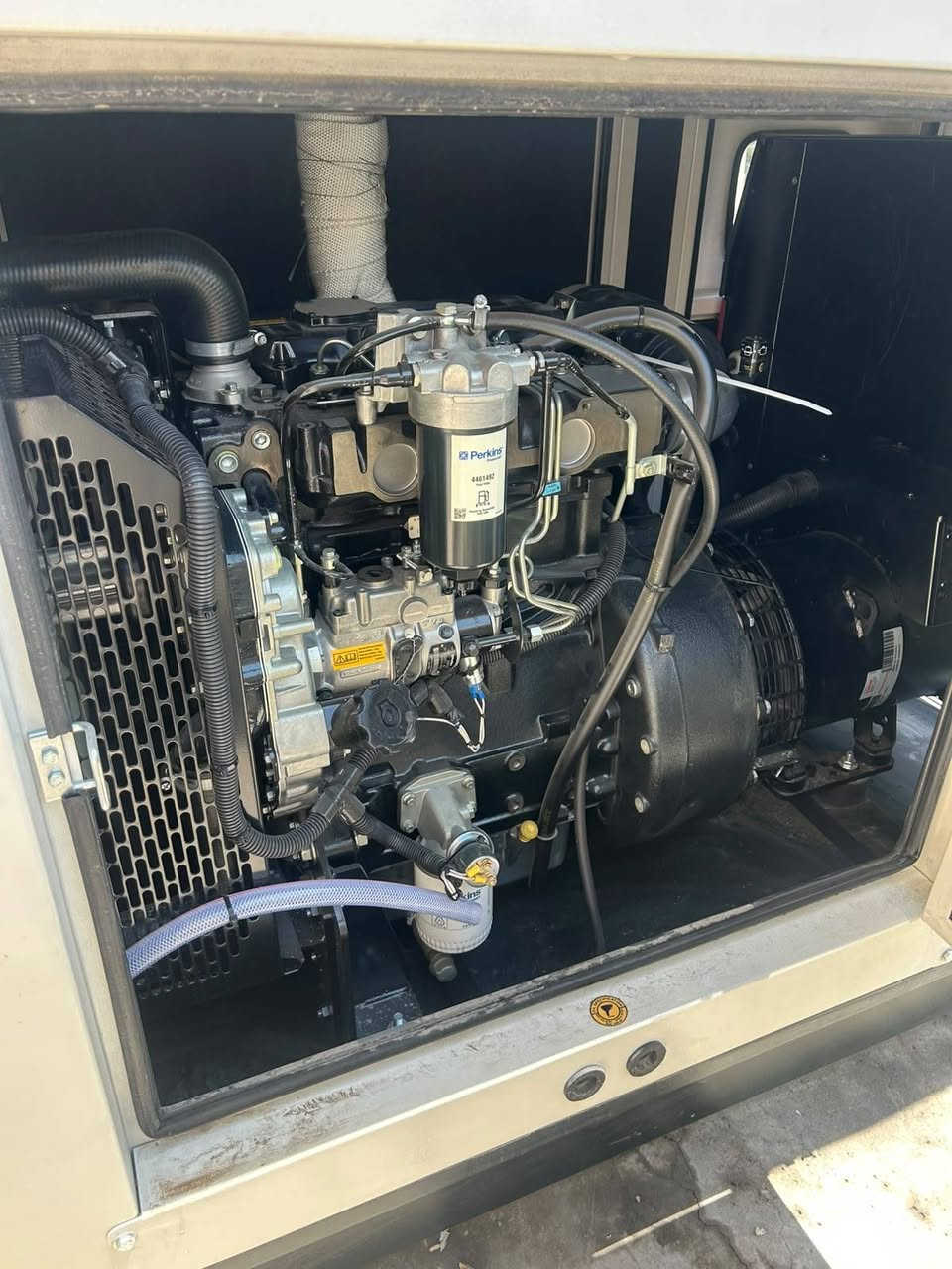 🌞 صباح الخير زبائننا الكرام 🌞

تُعلن شركة الصقال لتجارة وصناعة المولدات عن وصول مولدات 33 KVA بمواصفات عالية وجودة مضمونة 💪🔥

🔹 محرك Perkins (بريطاني 🇬🇧)
🔹 رأس توليد Stamford (إنكليزي 🇬🇧)
🔹 كارت تحكم DSE (بريطاني 🇬🇧)
🔹 كاتم صوت لبناني عالي الجودة 🇱🇧
✔️ مناسب للأجواء العراقية ويتحمل أقسى الظروف

✨ أداء قوي | تشغيل مستقر | عمر تشغيلي طويل

🎁 هدية خاصة لفترة محدودة مع كل مولدة
💰 أسعار منافسة جداً (جملة ومفرد)

🛠️ ضمان: سنة كاملة أو 1000 ساعة تشغيل (أيهم أسبق)
🛠️ صيانة متوفرة + قطع غيار + زيوت أصلية

🚚 النقل والنصب داخل بغداد مجاناً

📞 للحجز والاستفسار:
***********
أو راسلونا على الصفحة مباشرة

🔥 سارع بالحجز… الكمية محدودة! 🔥
